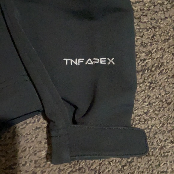 The North Face Black Women’s Apex Bionic Jacket size medium - Picture 14 of 15